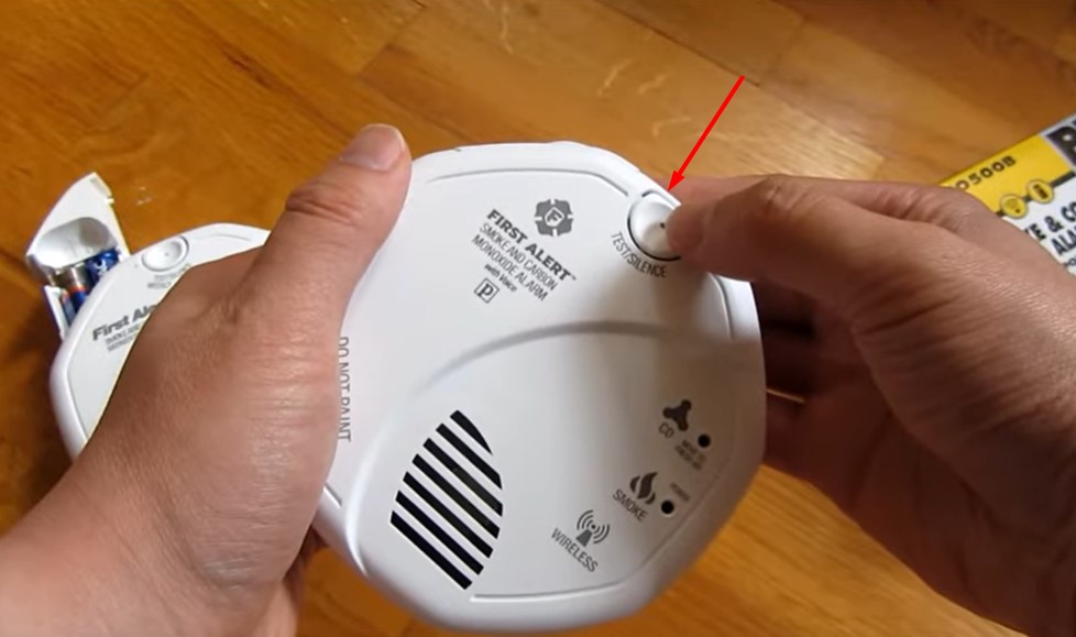 How To Reset First Alert Smoke And Carbon Monoxide Alarm Beep